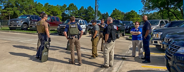 TSA’s INV team coordinates with local police and DSS’ tactical team before the searching the suspect’s home. 