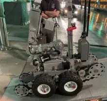 a robot device took X-rays of the abandoned bag and assisted in dismantling the device. 